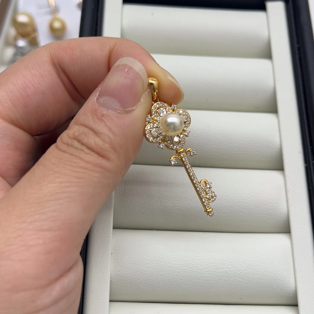 银S925镶嵌海水珍珠吊坠(不含链)