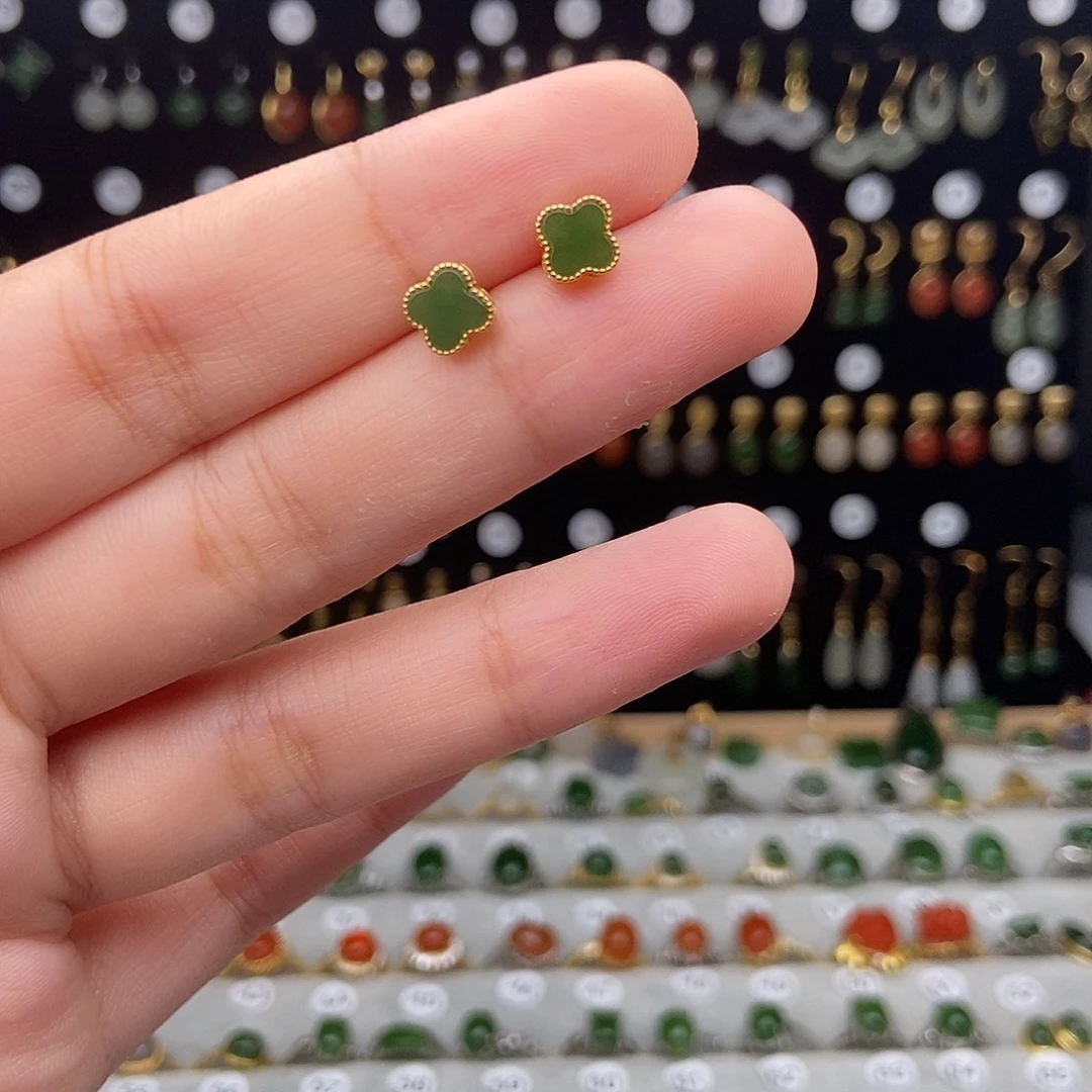 银S925镀金镶嵌和田玉耳饰