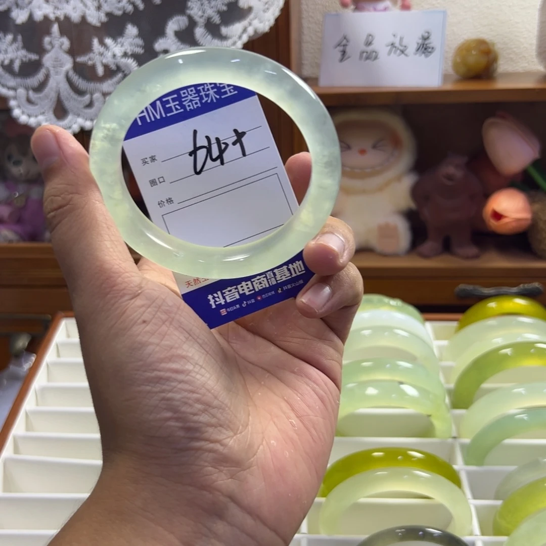 蛇纹石玉未镶嵌手镯695