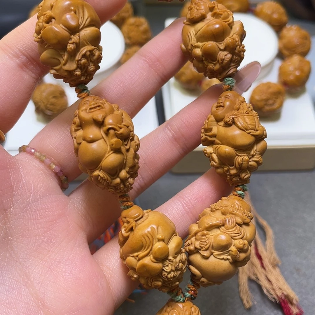 天***君吊坠橄榄核橄榄核雕