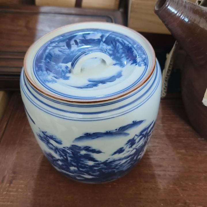 瓶潜**李一单元精品日瓷一个精品日瓷