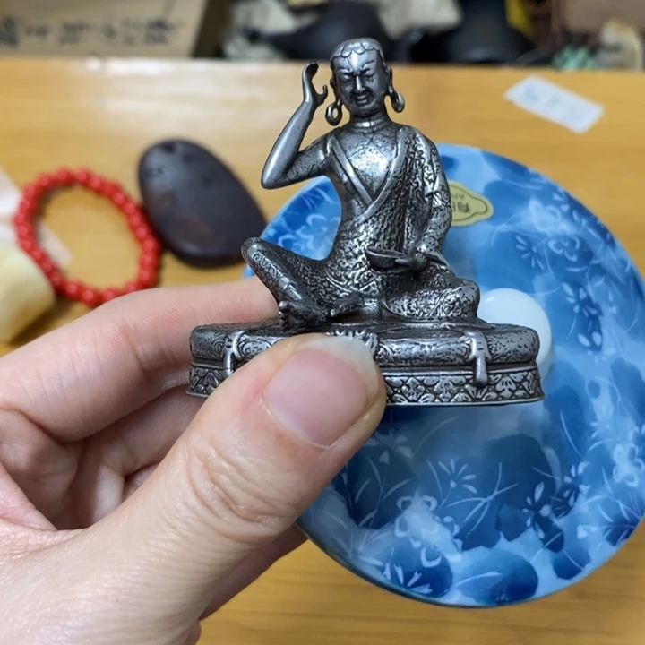 摆件中古工艺品一件