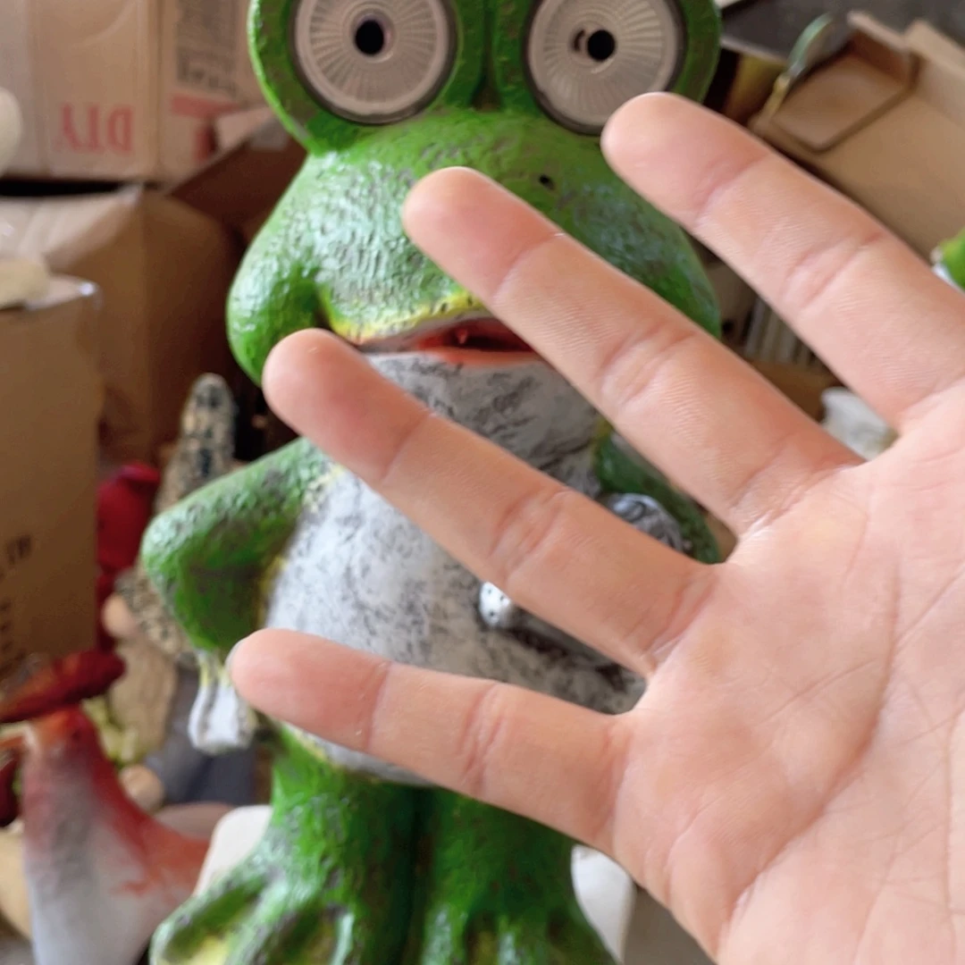 【闪购商品】树脂拿水壶青蛙摆件