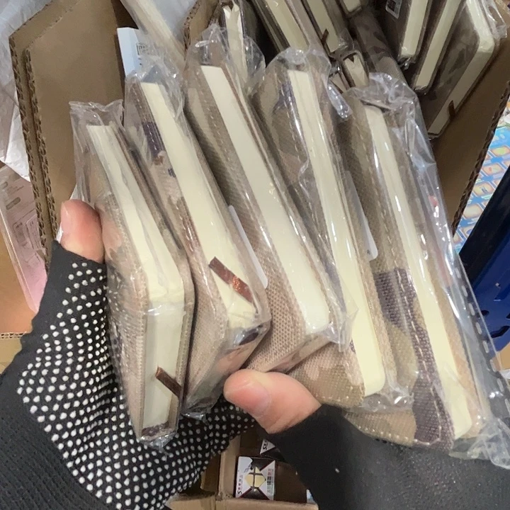 小本子拍一发5。