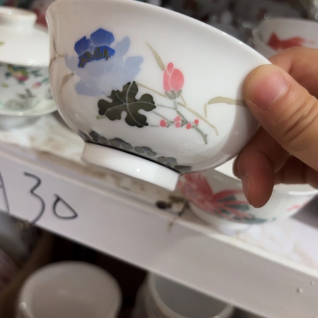景德镇现代陶瓷用品