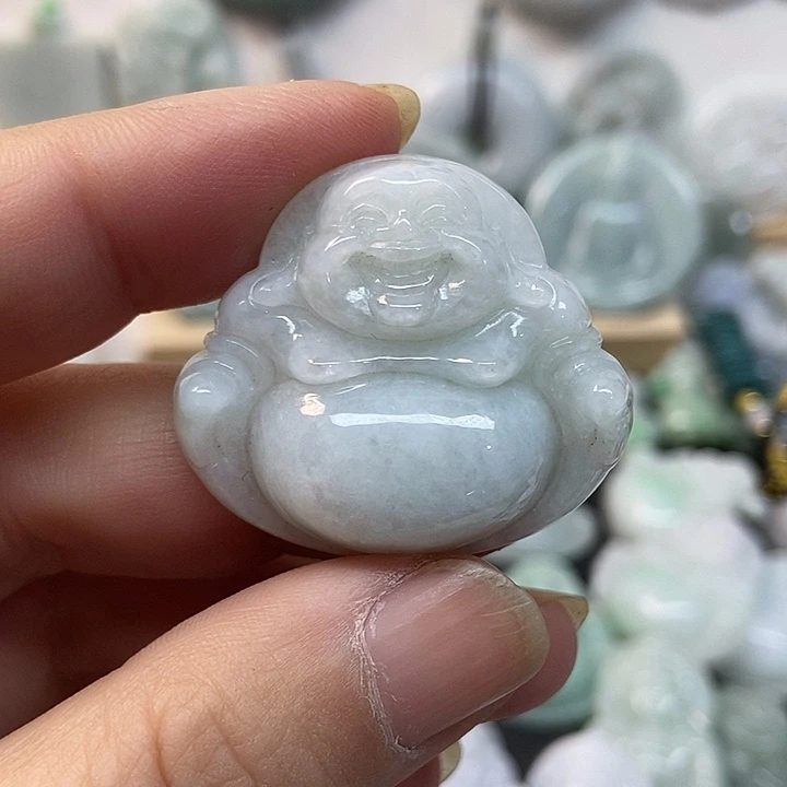 翡翠未镶嵌颈饰佛公