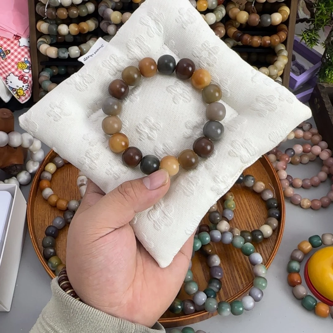 白玉菩提吊坠卡14干磨孤品微瑕