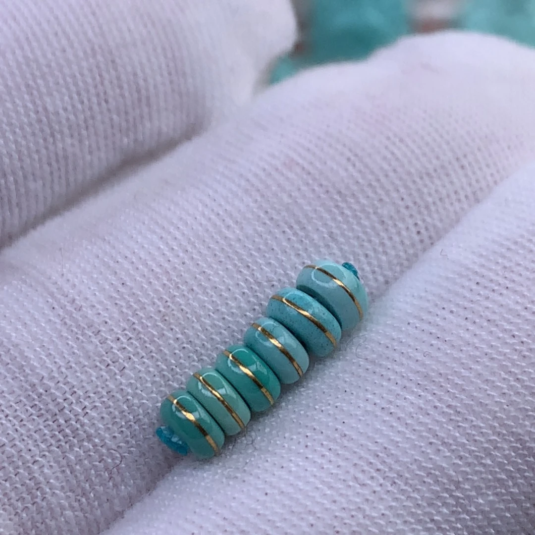 绿松石未镶嵌原矿绿松石面包圈隔片