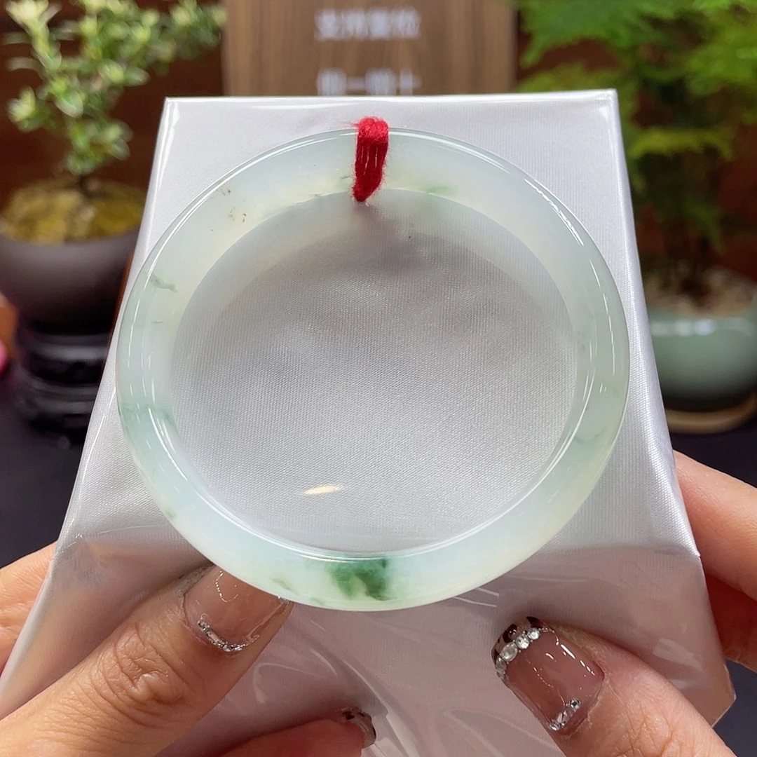 翡翠未镶嵌手镯12 号