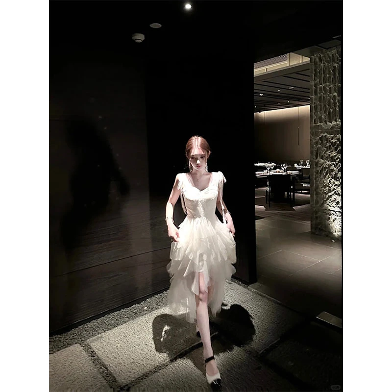 2025早夏新款法式纯欲风设计感生日礼服晚宴蛋糕裙气质吊带连衣裙