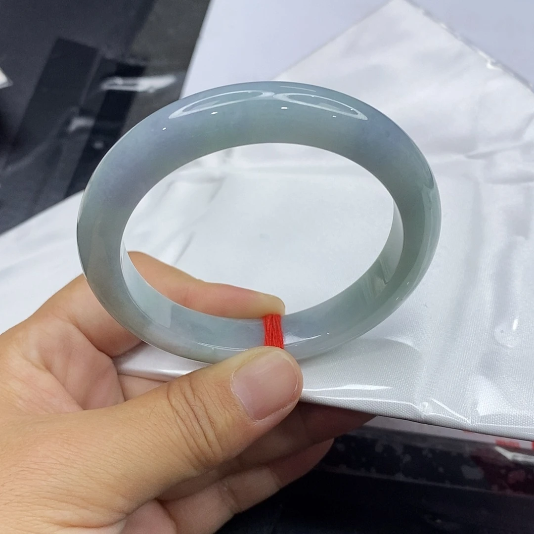 翡翠未镶嵌手镯翡翠