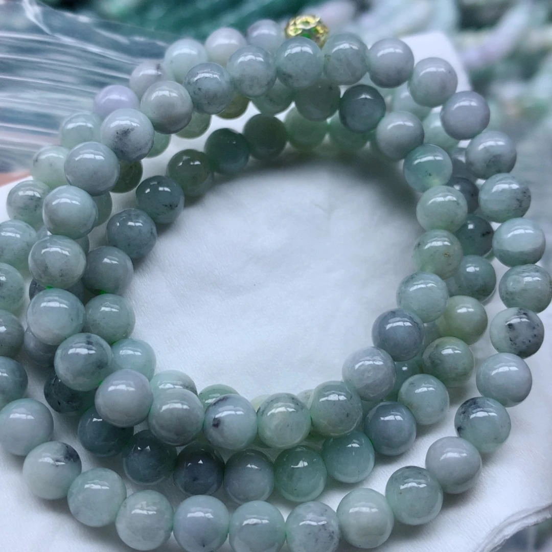 翡翠颈饰未镶嵌手串