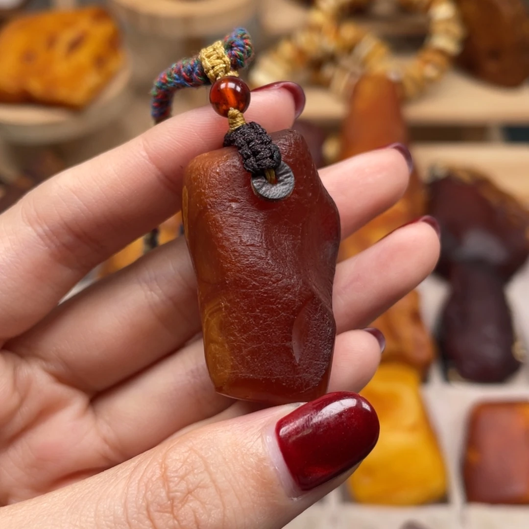 琥珀未镶嵌珠宝奇石