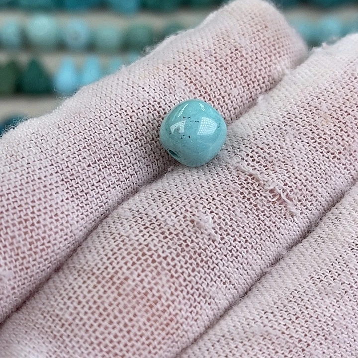 南红玛瑙未镶嵌珠宝奇石