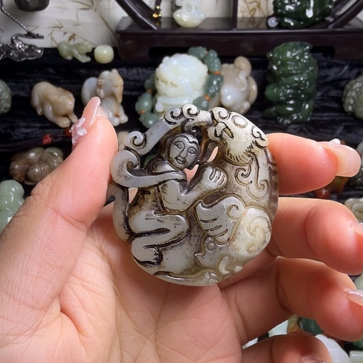 和田玉（糖玉）未镶嵌颈饰