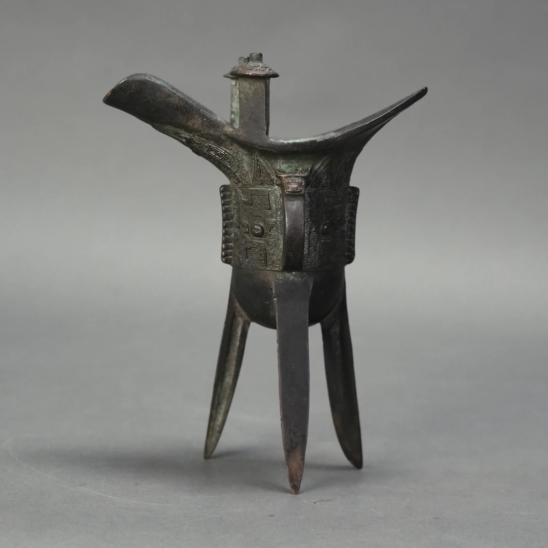 LOT 060710清中期 饕餮纹铜爵杯【古董拍卖】