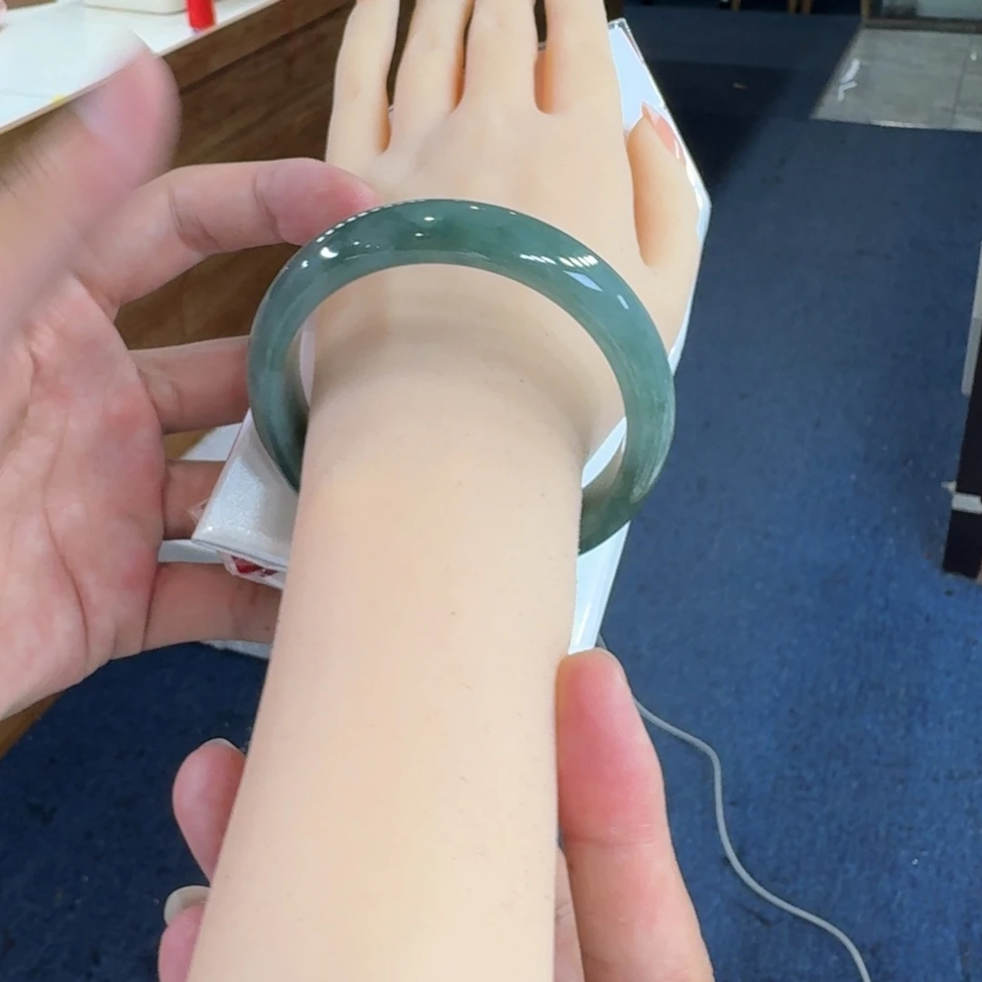 翡翠手镯未镶嵌纯天然缅甸翡翠A货买断