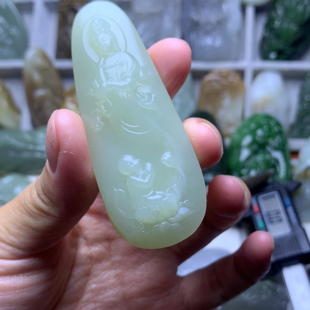 *****和田玉未镶嵌颈饰