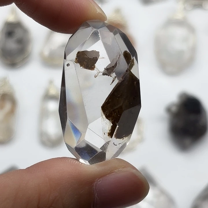 颈饰未镶嵌水晶黄泥闪灵钻37mm+