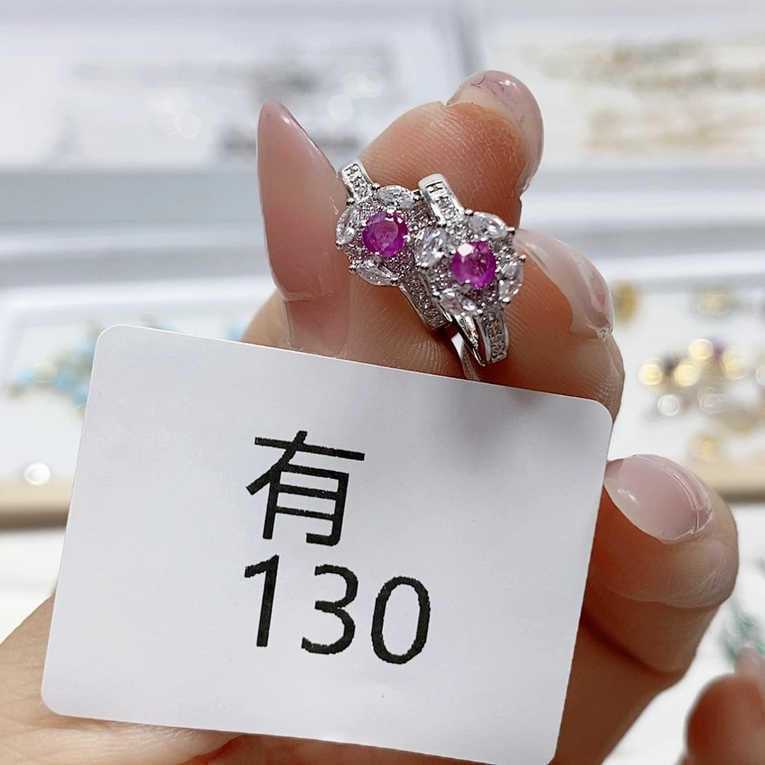 耳饰银S925镶嵌红宝石有130