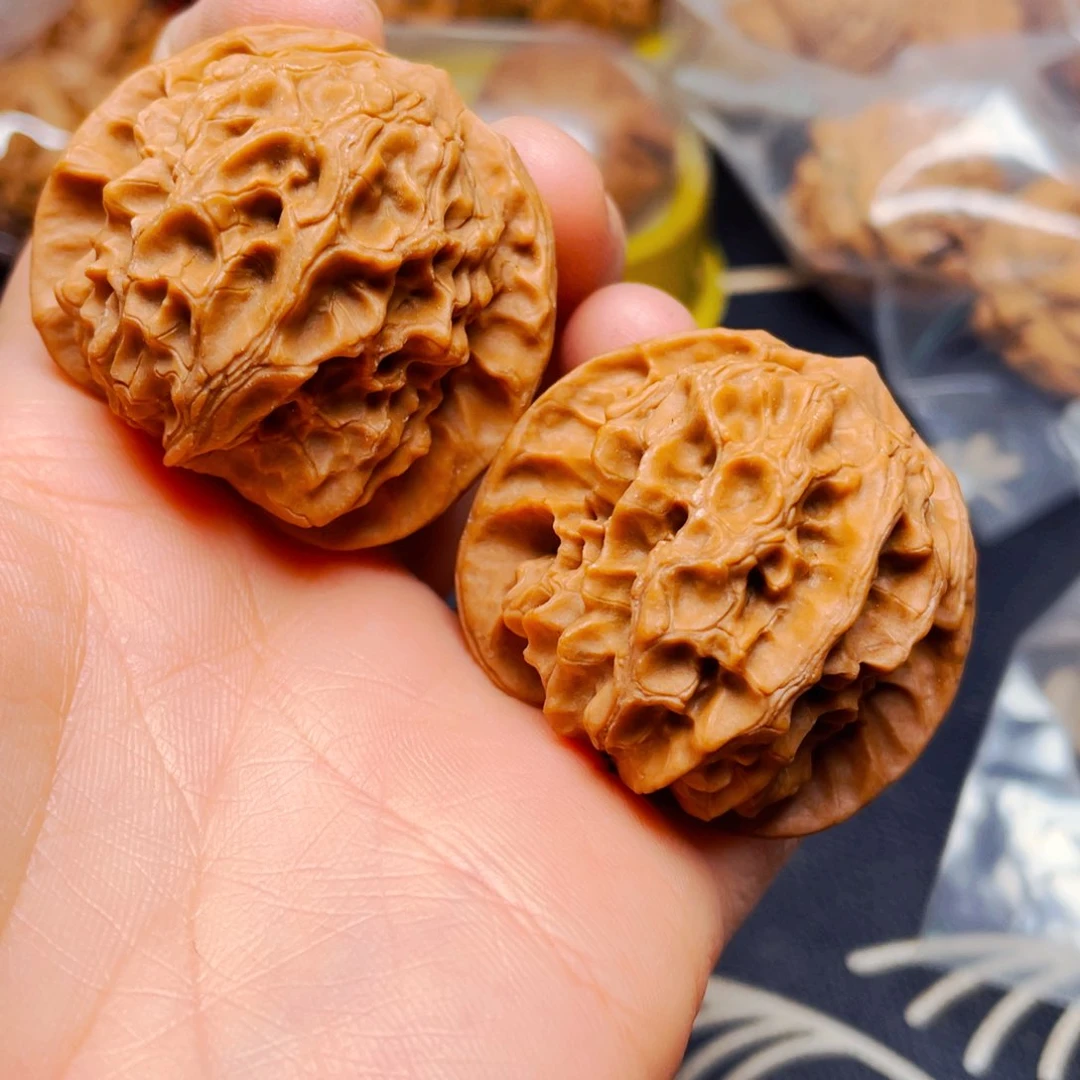 吊坠文玩核桃白蛇骨