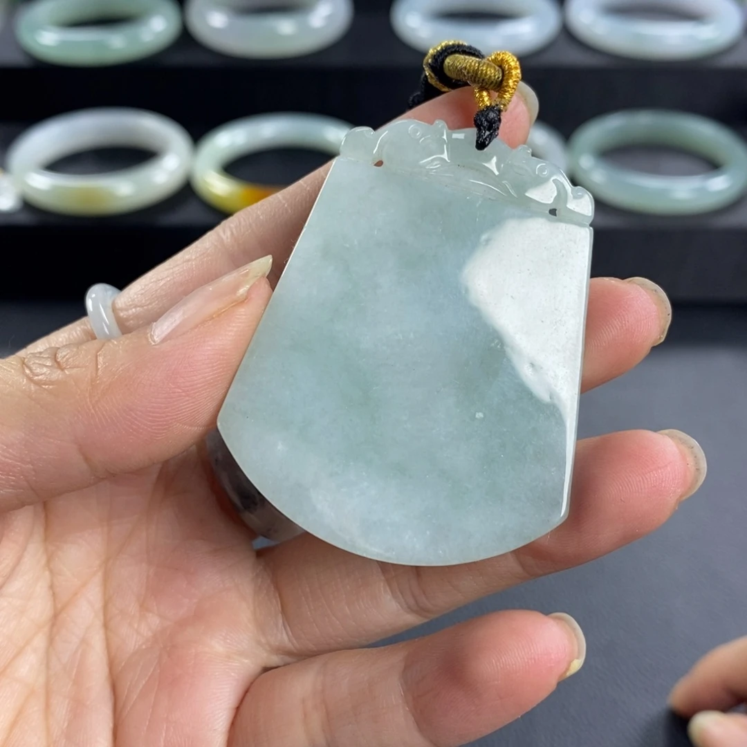 翡翠未镶嵌颈饰天然翡翠