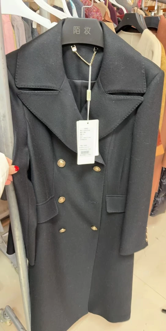 陌妆大衣孤品23218