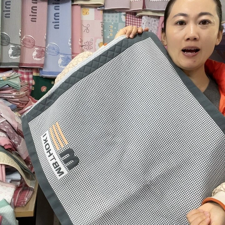 棉纱布特价黑色小字母