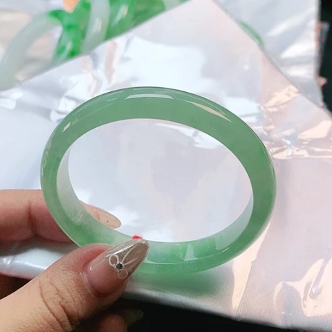 未镶嵌手镯翡翠2616