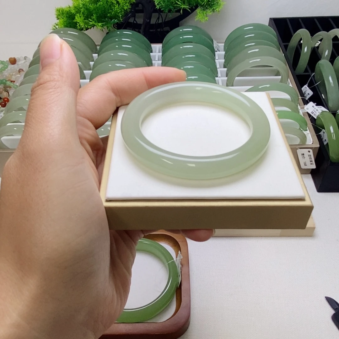 未镶嵌手镯东陵石