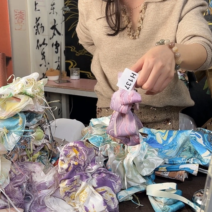 有***糕137香蕉夹手作不退不换