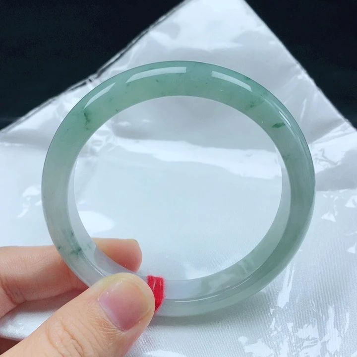 翡翠手镯未镶嵌天然翡翠手镯