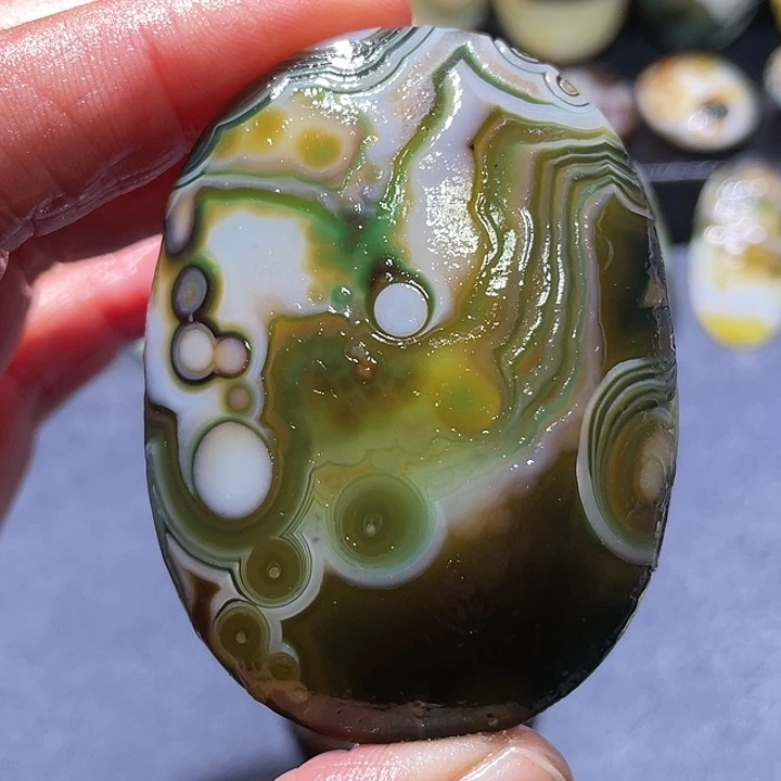 玛瑙/玉髓未镶嵌珠宝奇石