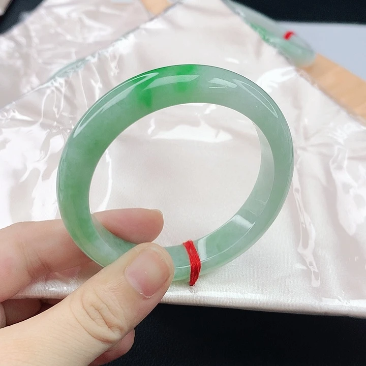 未镶嵌手镯翡翠翡翠674