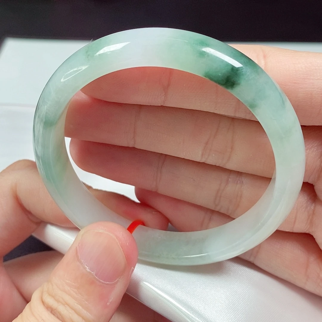 翡翠未镶嵌手镯58圈