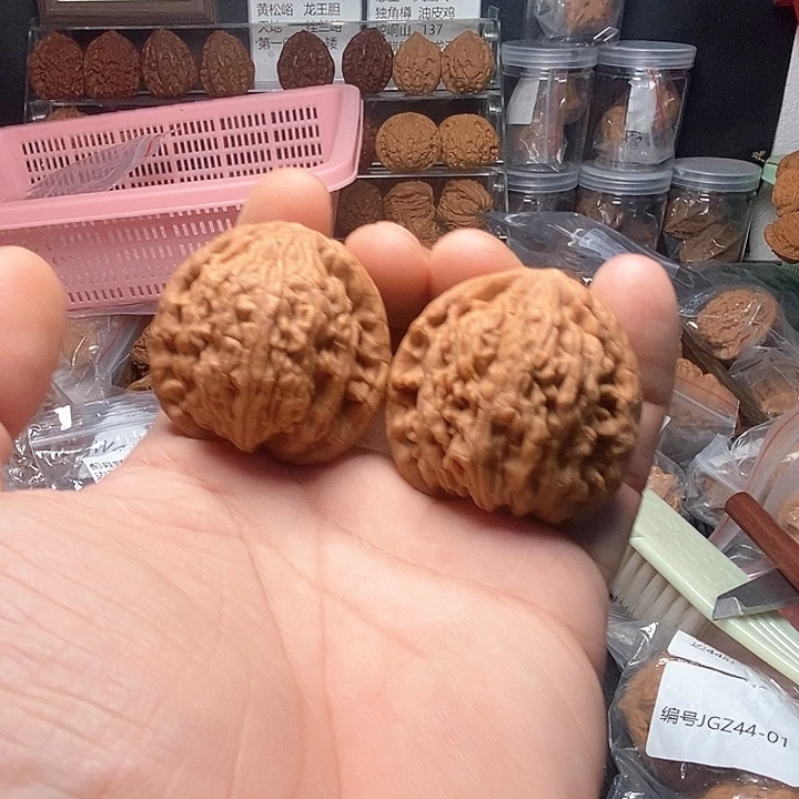 黑***凡文玩核桃虎头王42