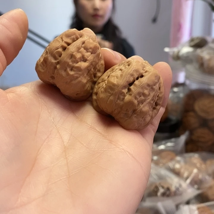 把件文玩核桃33蛤蟆头红皮迷你