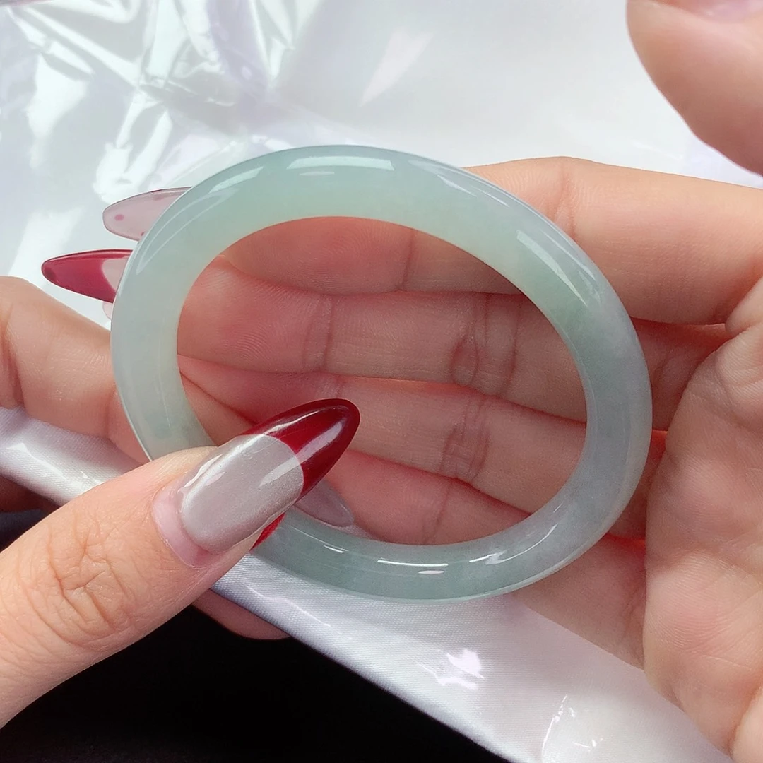 【闪购商品】翡翠手镯未镶嵌a1101403贵妃