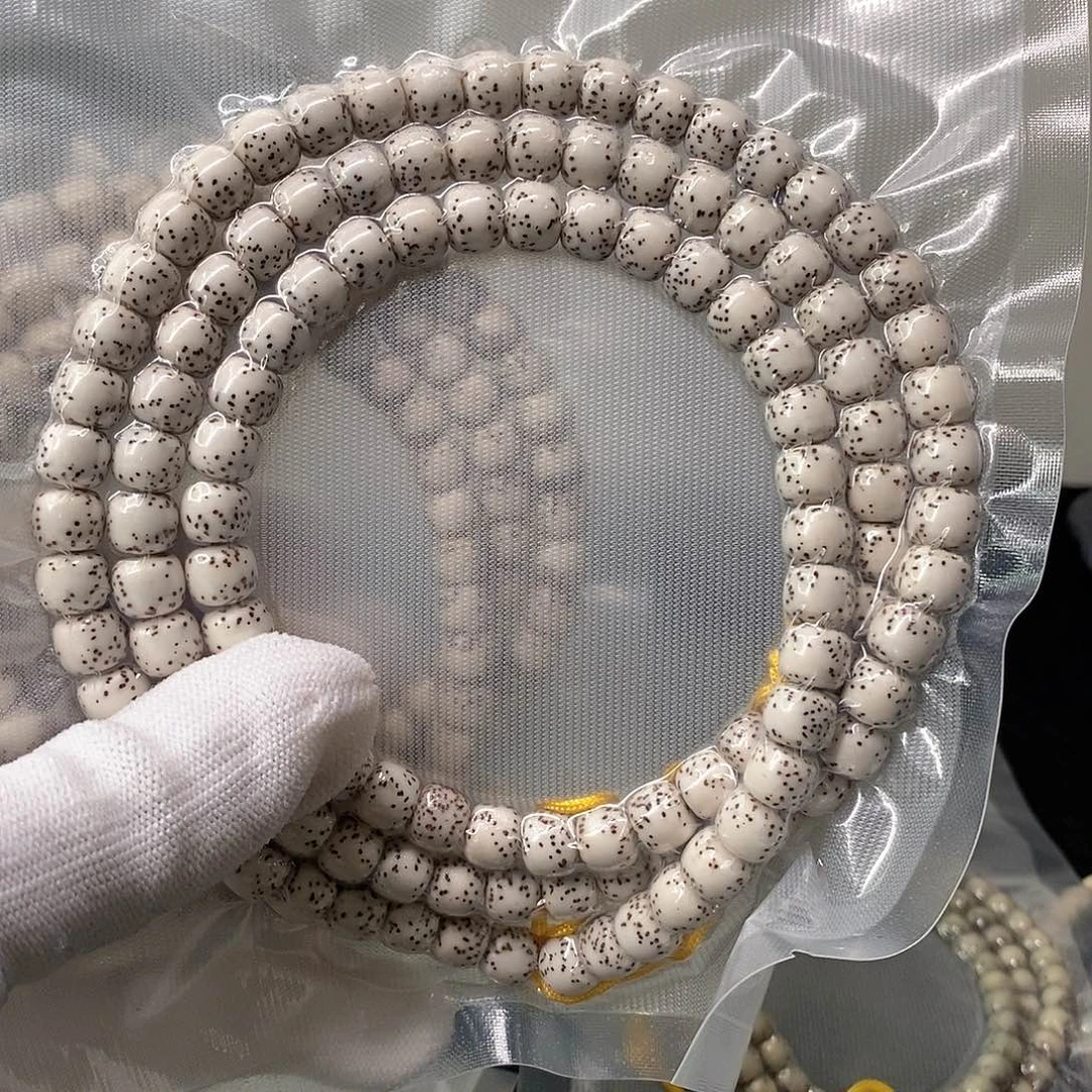 星月菩提手串原白河豚8*7单