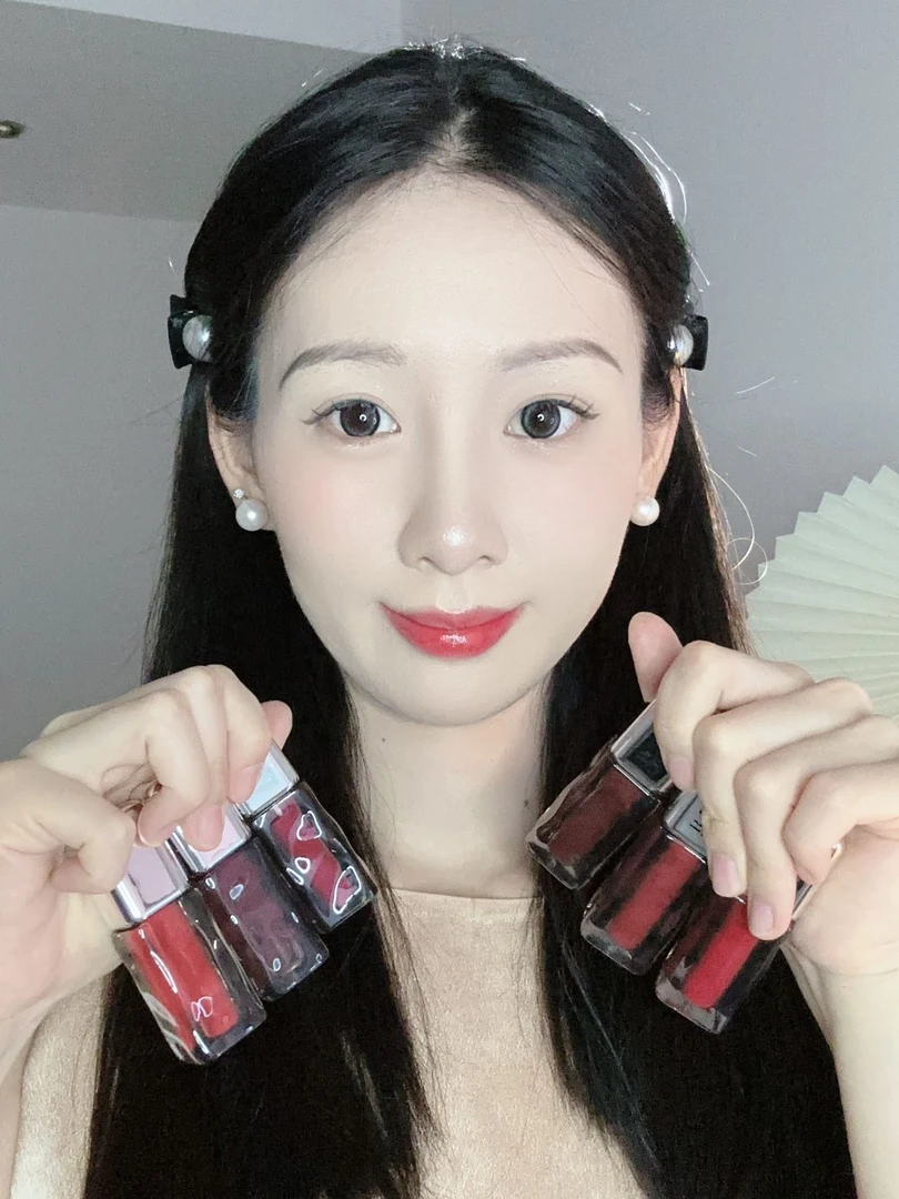 精灵宝贝轻羽玉颜镜面水光唇釉