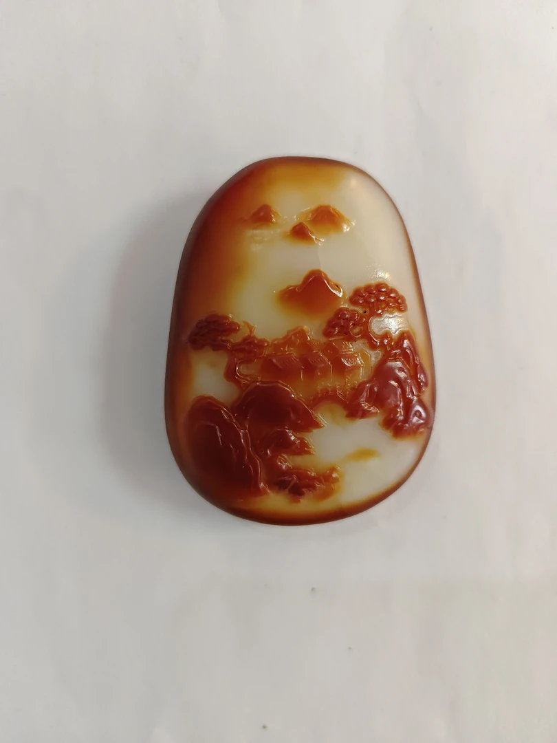 1239号籽黄色山水雕刻吊坠