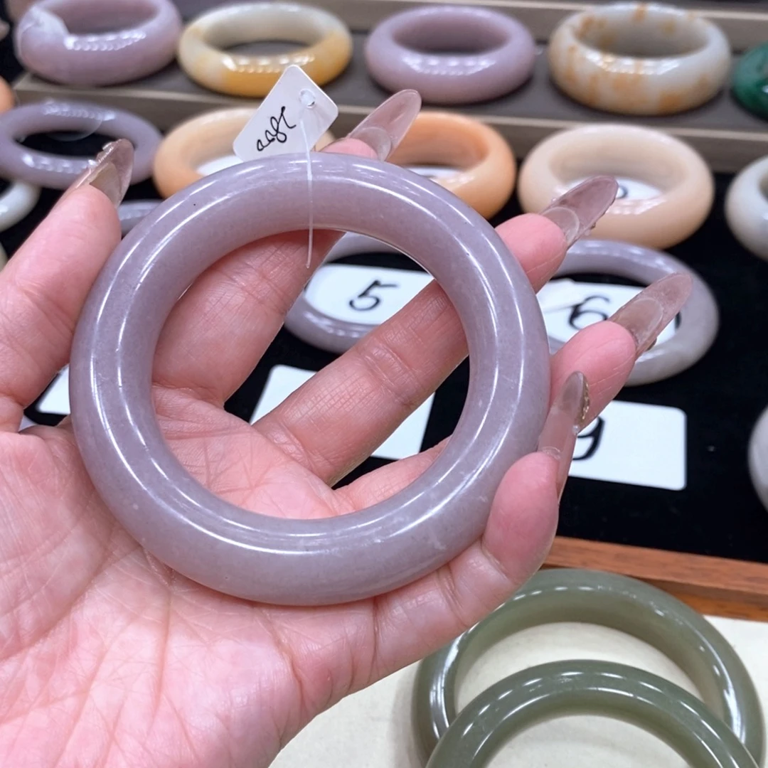 ****莹石英质玉未镶嵌手镯