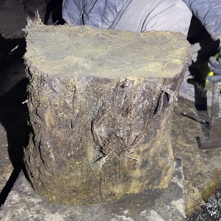 宗***发乌木金丝楠摆件毛料