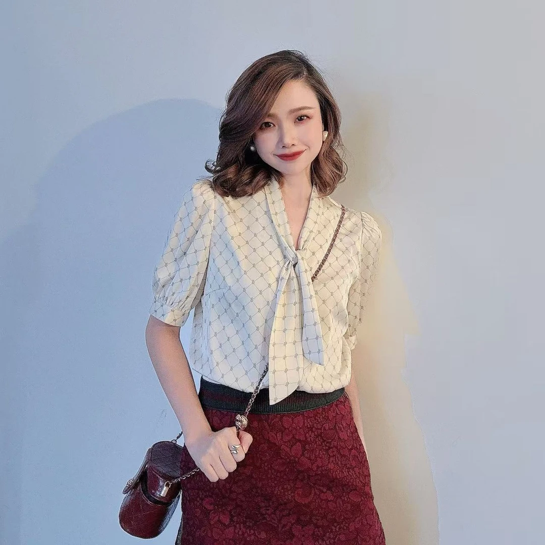 GIRDEAR/哥弟哥弟新品法式浪漫百搭显瘦飘带衬衣130047