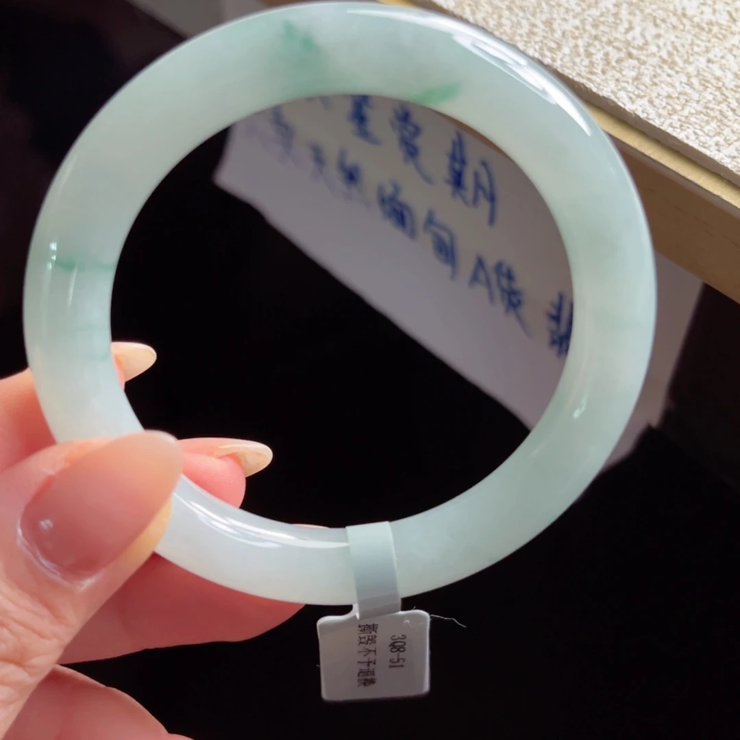 未镶嵌手镯翡翠手镯