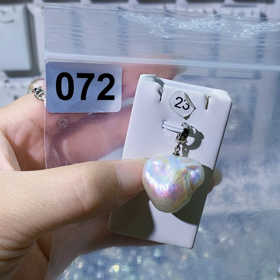 淡水珍珠合金颈饰