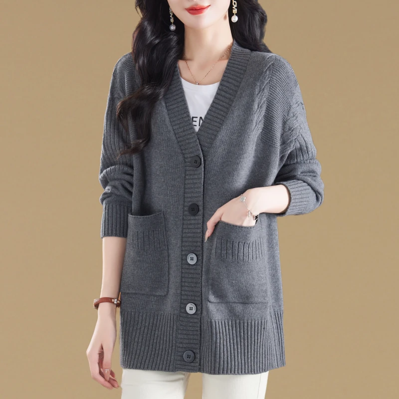 中长款外搭宽松针织开衫女2025年秋冬新款V领慵懒风大码毛衣外套