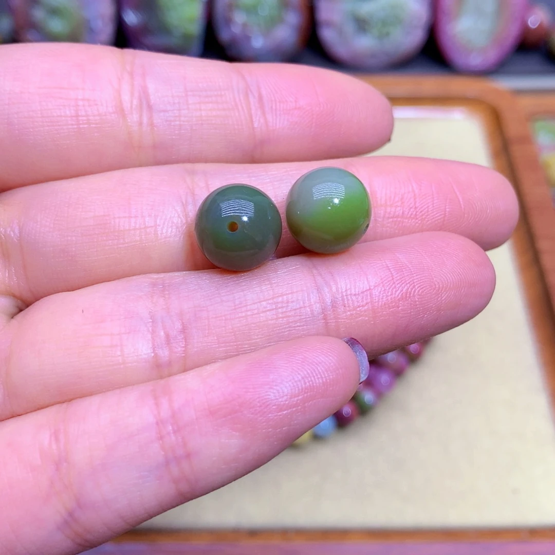 玛瑙未镶嵌挂件盐源