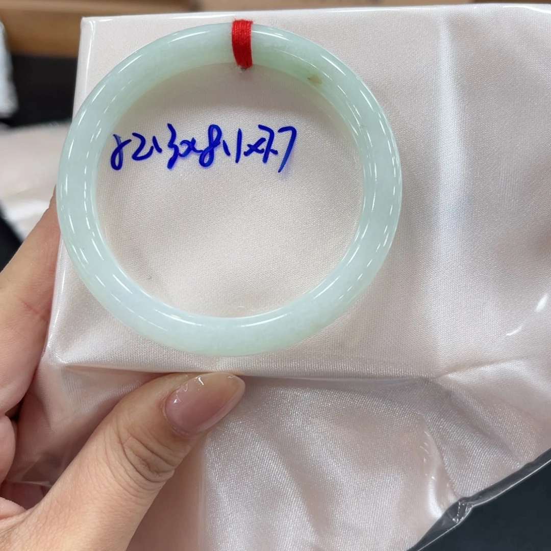 未镶嵌手镯翡翠翡翠