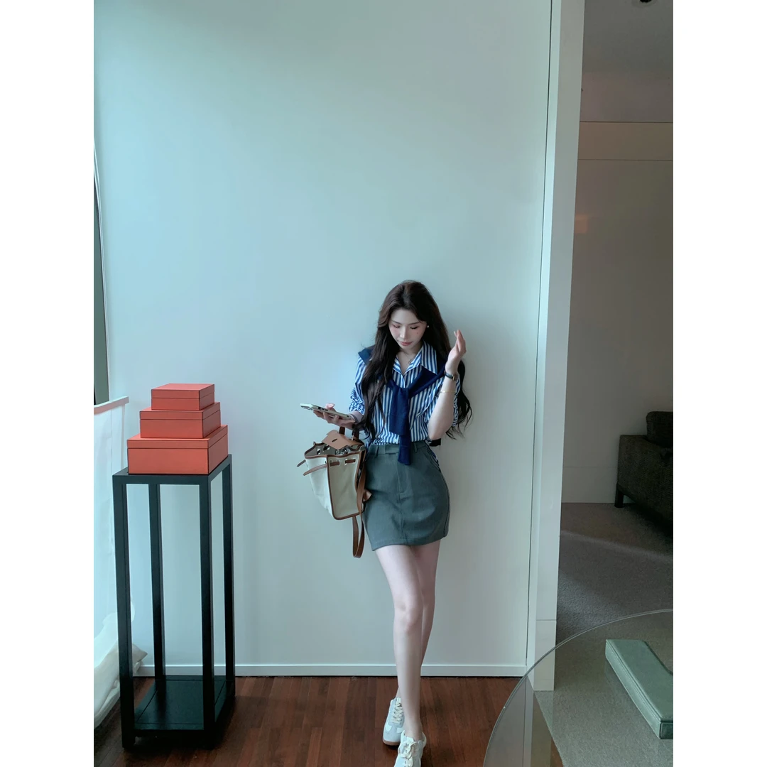 SZA【未闻书名】春季新款减龄感条纹显瘦气质长袖衬衫短裙A-1600